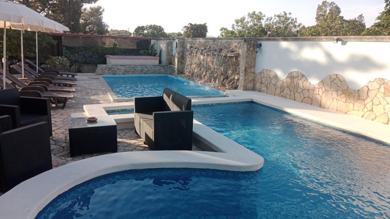 Alloggio In Villa Cristina B&B Gallipoli Bagian luar foto