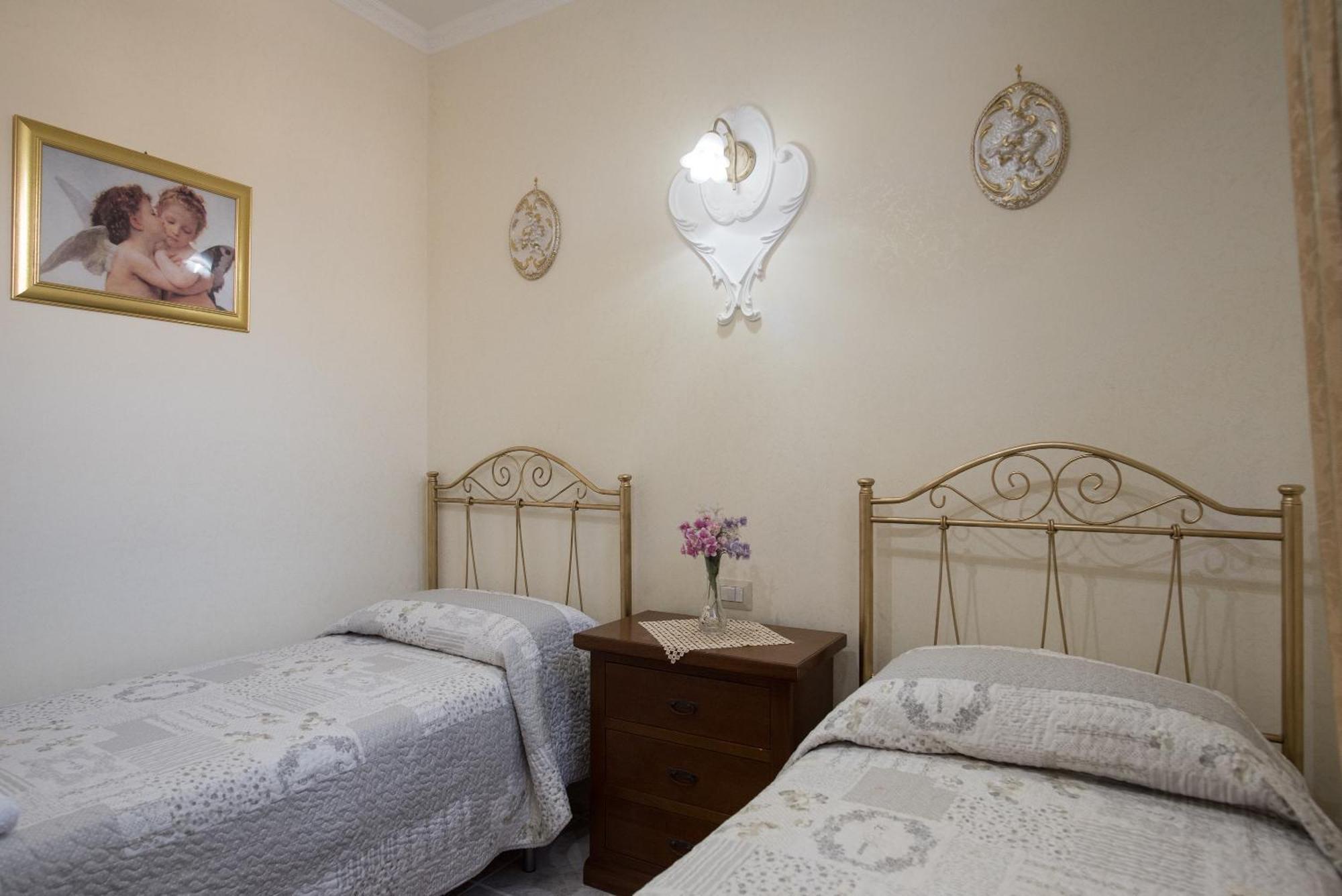 Alloggio In Villa Cristina B&B Gallipoli Bagian luar foto