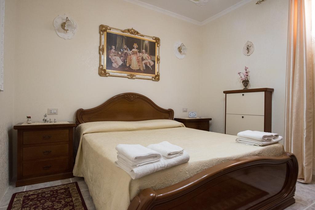 Alloggio In Villa Cristina B&B Gallipoli Bagian luar foto