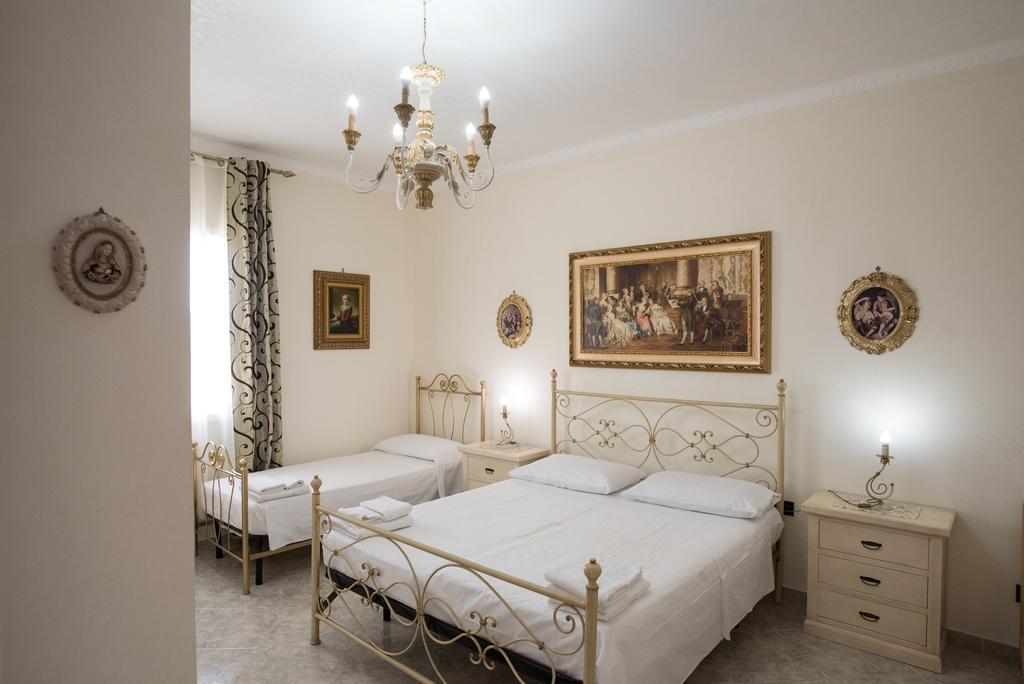 Alloggio In Villa Cristina B&B Gallipoli Bagian luar foto