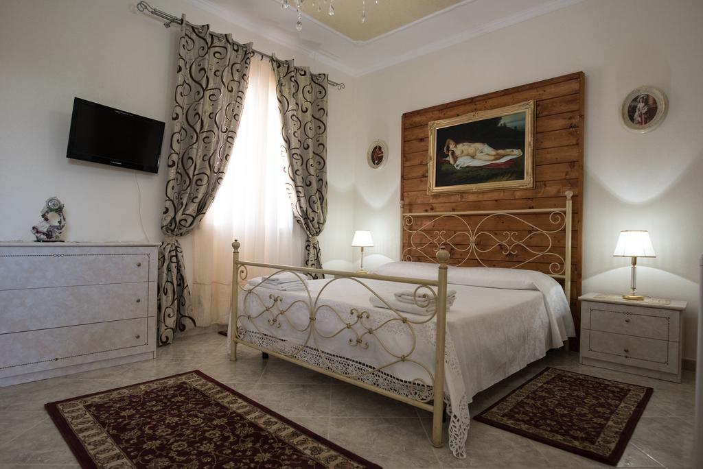 Alloggio In Villa Cristina B&B Gallipoli Bagian luar foto